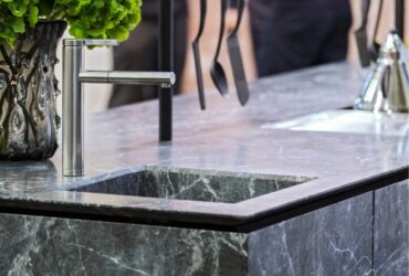 black-grey-marble-countertop